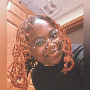 Meet your Posher, Erica